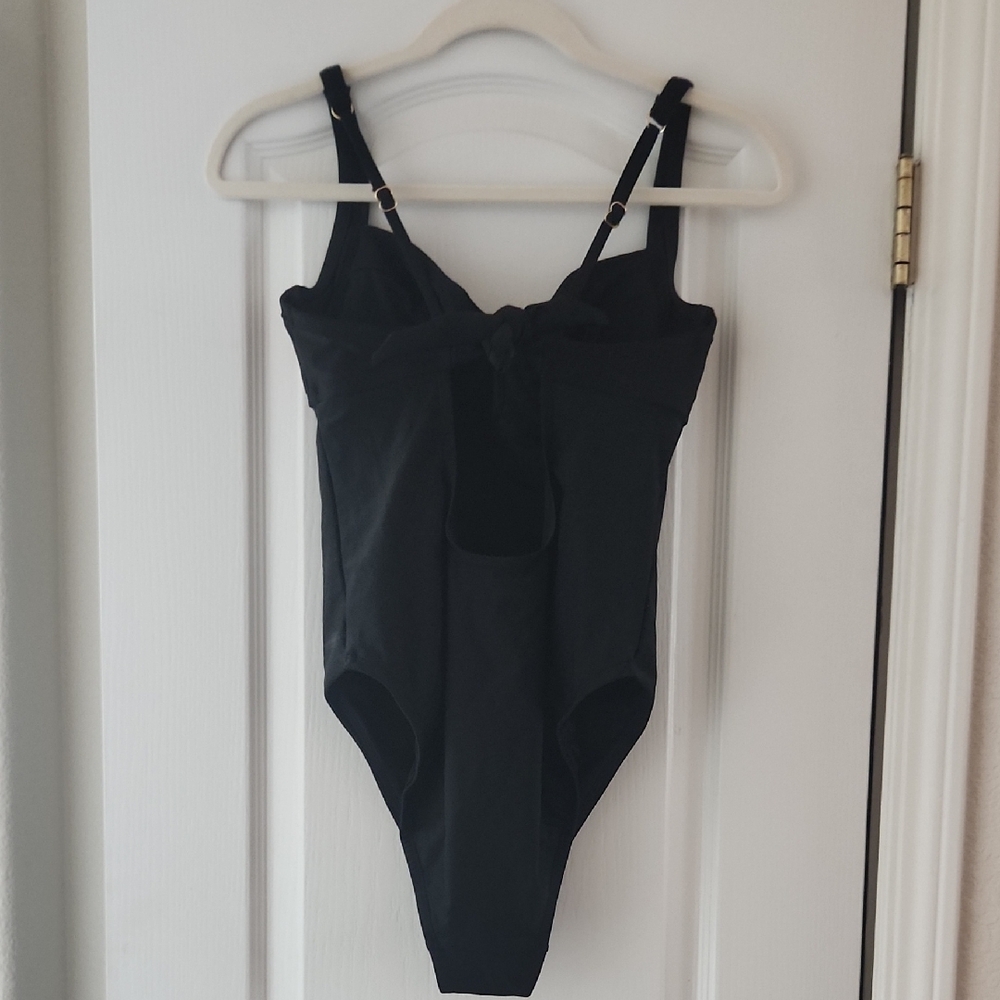 Shade & Shore Black Swimsuit, Size Medium - Picture 5 of 6